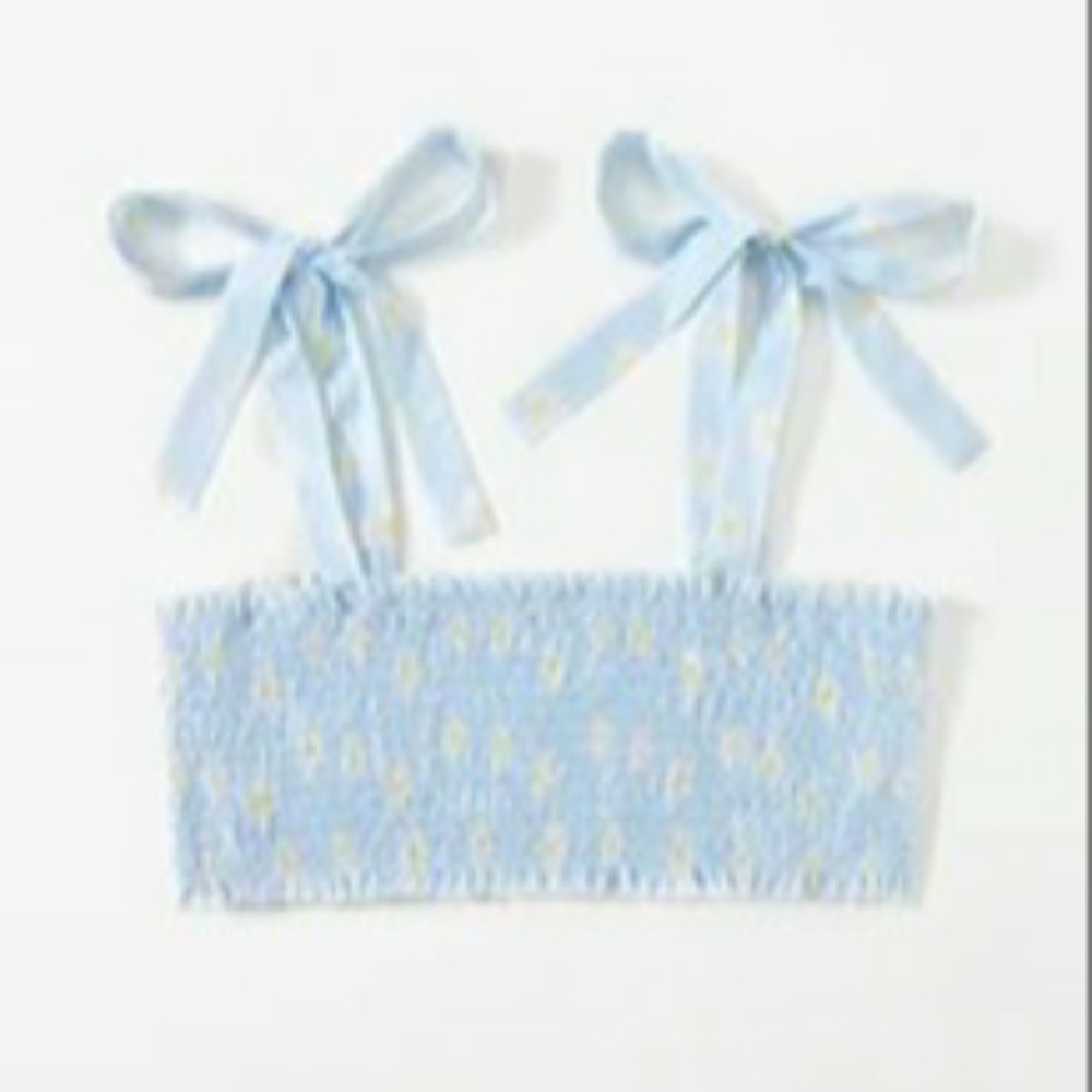 Light blue ruched daisy print top